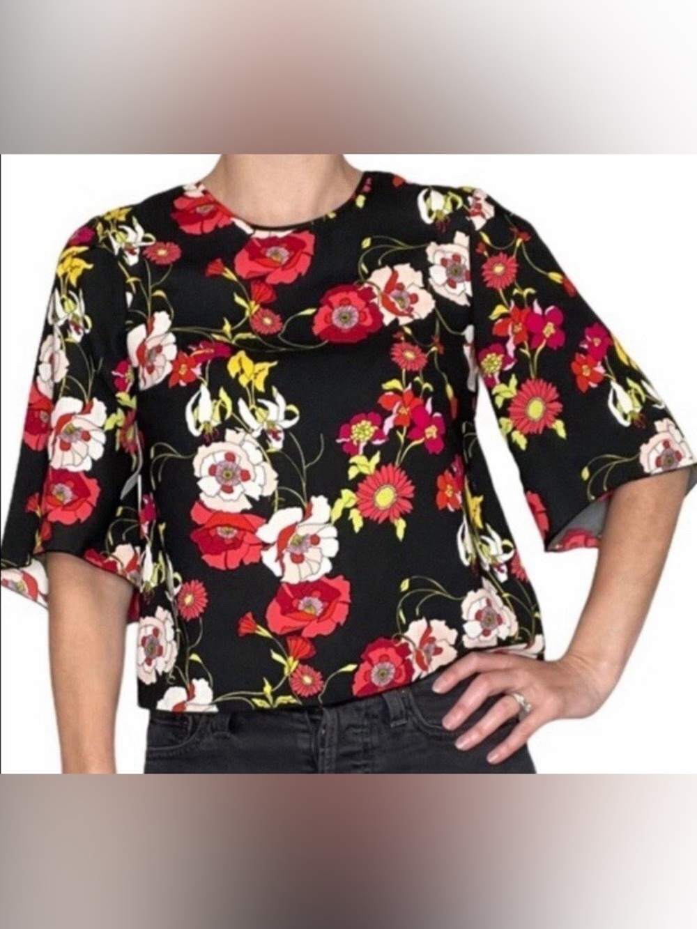 ARITZIA Wilfred Cambrai Floral Blouse M Cropped Short Bell Sleeve Top Silk Trim
